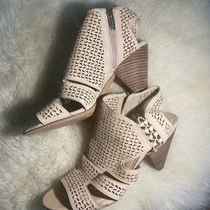 Vince Camuto Cream Woven Sandals